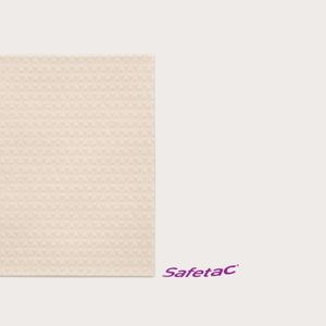 Self-adherent dressing for scar management with Safetac