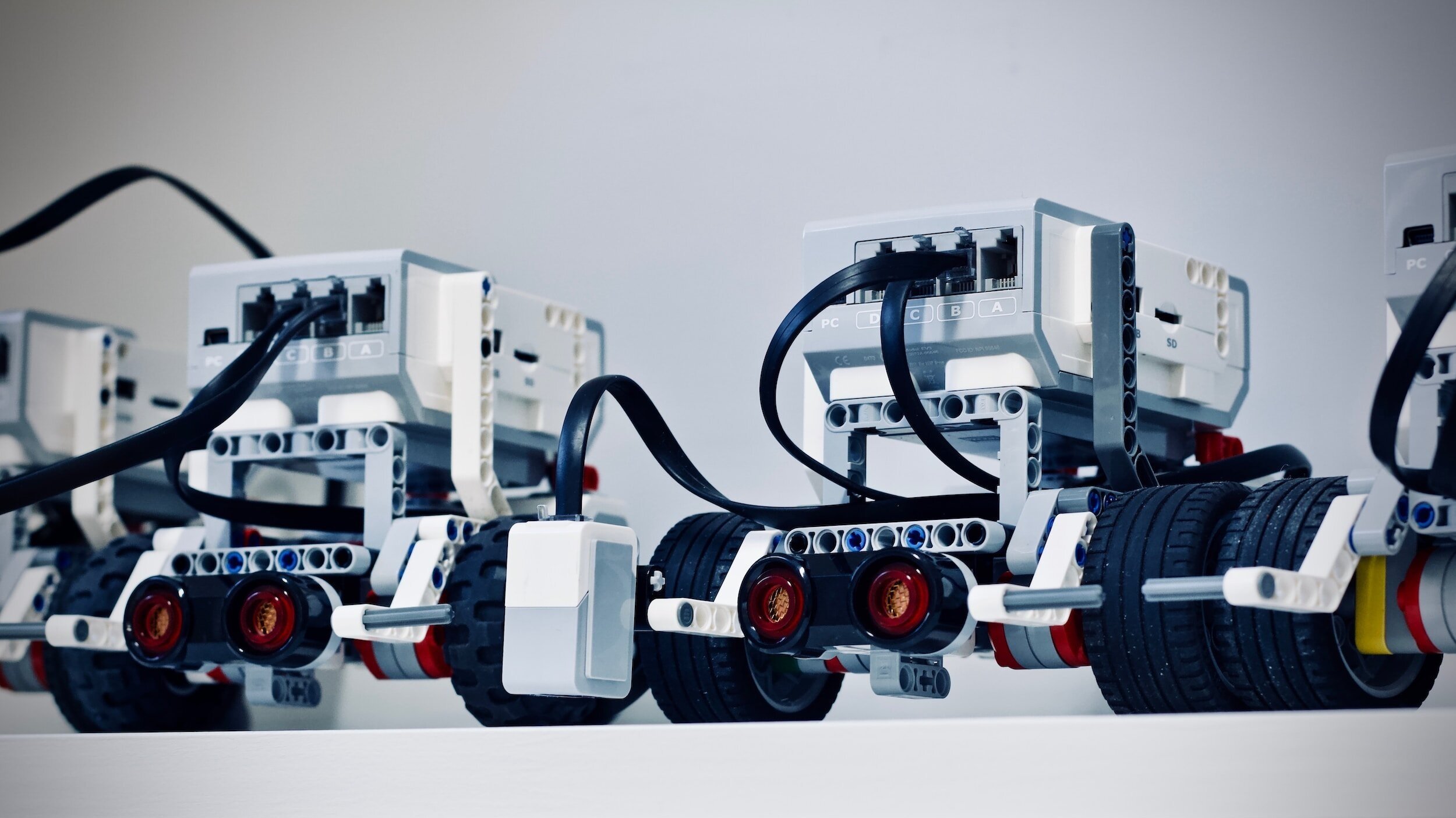 Robotics
The global robotics market is expected to reach $260 billion by 2030. Our circuitry solutions hold a vital position in various robotic applications, including industrial, mobile, and entertainment industries.