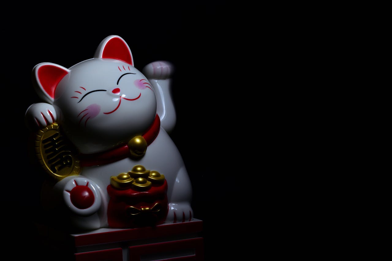 Maneki Neko (Lucky Cat)