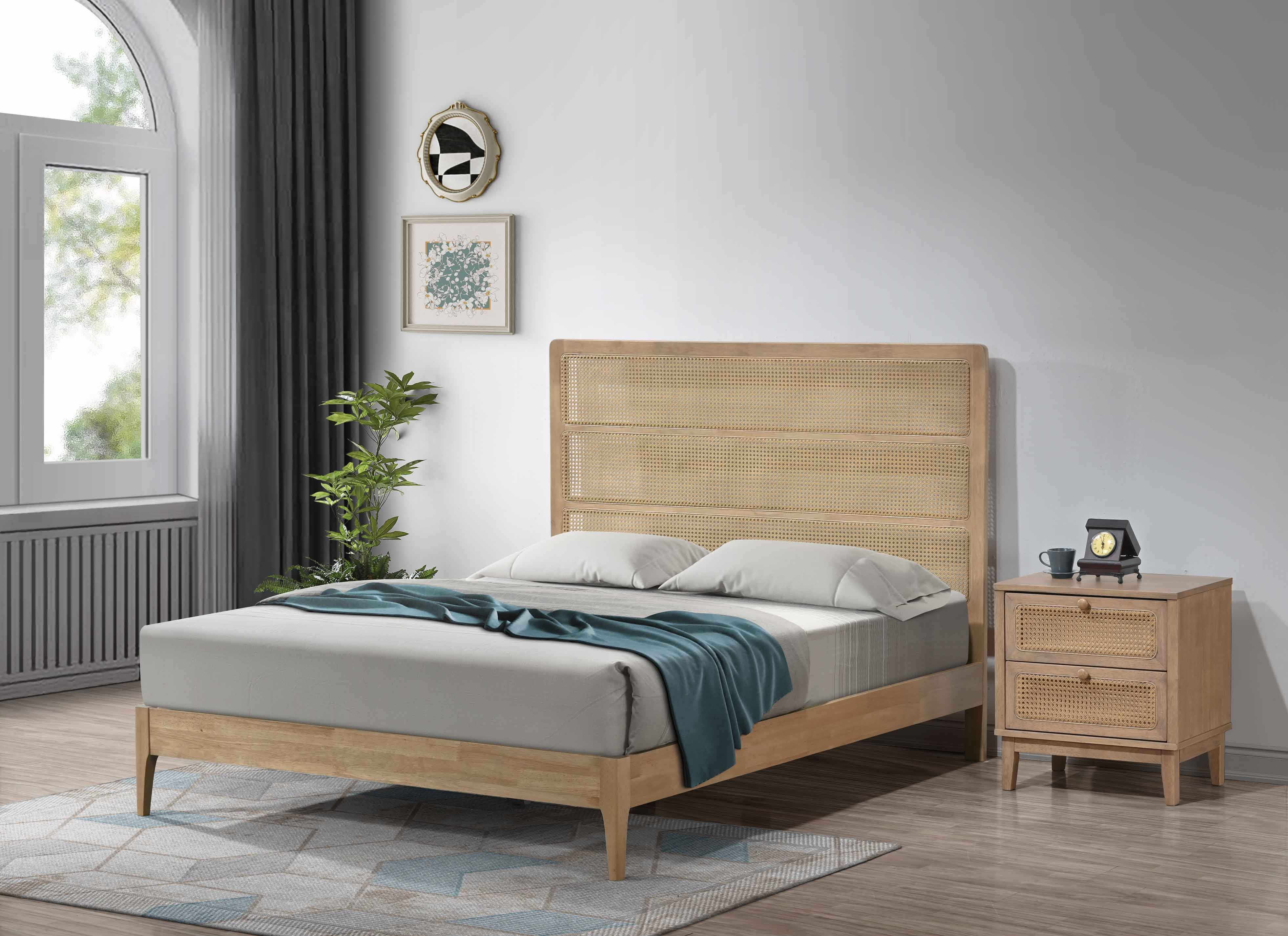WOODEN BED ITG2632B