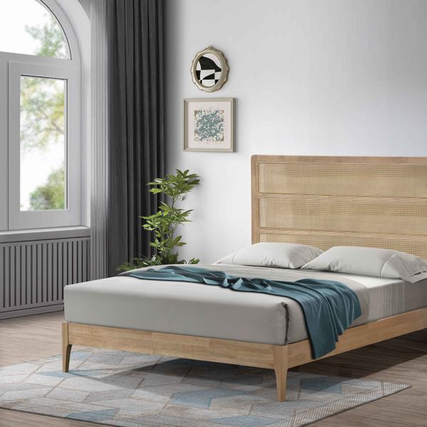WOODEN BED ITG2632B