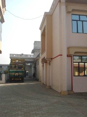 H N Handicrafts factory image 2