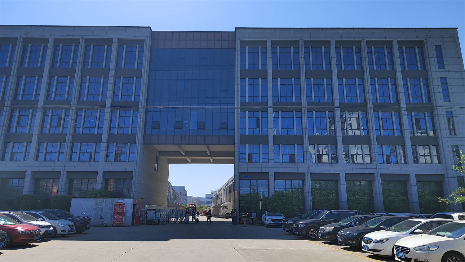 Qidong Vision Mounts Manufacturing Co., Ltd. factory image 2