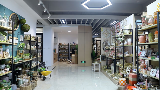 China National Arts & Crafts Import & Export Huayong Corp. Home Decor