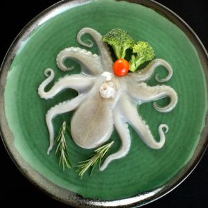 whole cleaned octopus