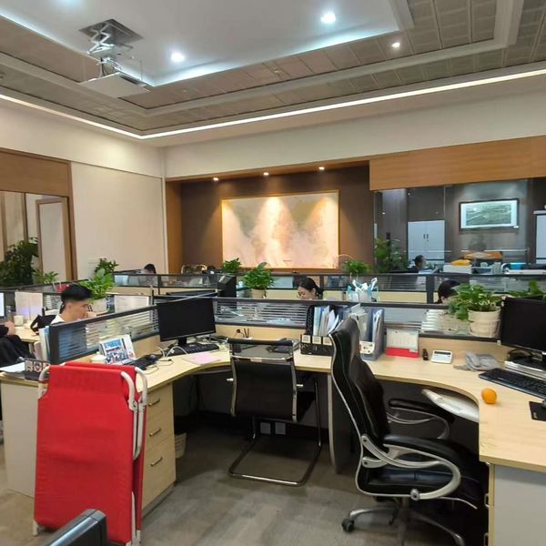 d0gko8vm90ps73bdn350.jpg