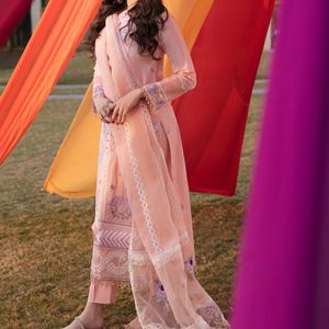 Pakistani Women's Wear Designer Lawn Suits Printed Work Ready to Wear Salwar Kameez Dress summer Collection 2025