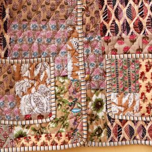 Wholesale and Manufacture Indian Handmade Quilted Cotton Jacket Vintage Cotton Kantha Jacket Reversible Raw Edge Free Edge