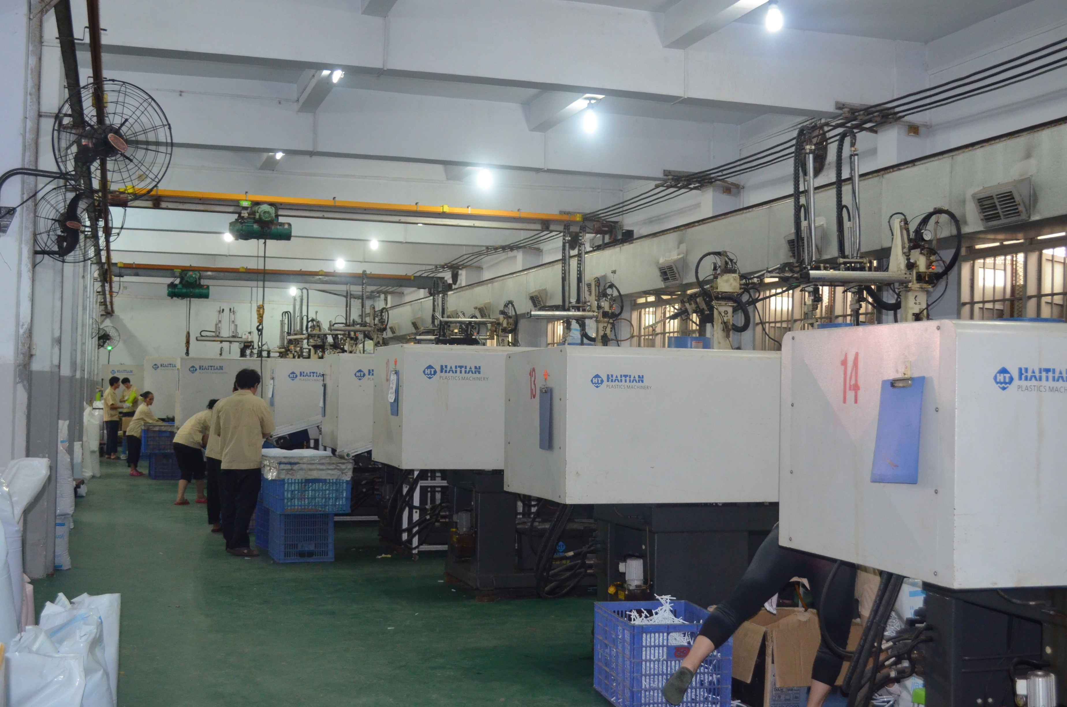 Shantou Shunxing Plastic Factory food storage containers
