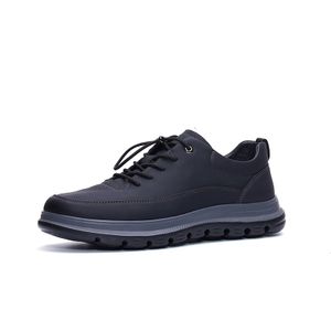 Factory Direct Sales Outdoor Sports Men's Shoes Breathable Walking Skateboard Men Shoes