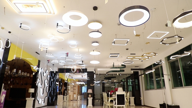 Dickpo Lighting Company Crystal Chandeliers