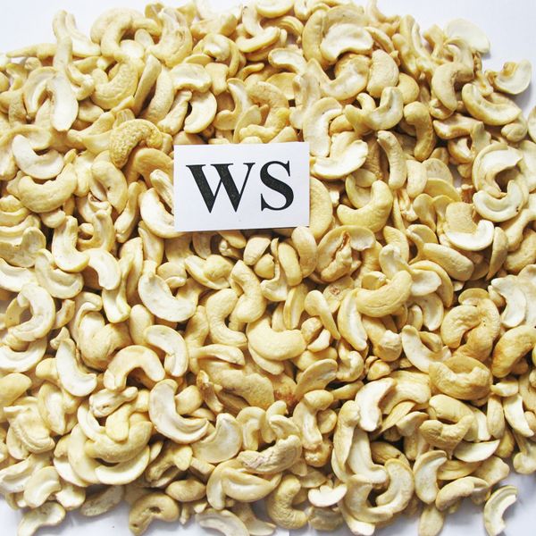 100% Natural Fresh Cashew Kernels WS with Whole Nutritious and Delicious Dried Raw Nuts Cheap Price for Wholesale