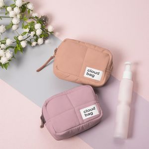 Personalized Customers Size Logo Floral Print Soft Case Cotton Quilted Zipper Beauty Cosmetic Clouds Bag Makeup Bag for girls