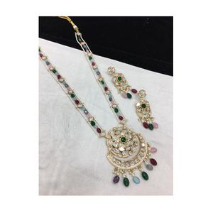Luxury QUality Radiant Kundan Moissanite Necklace Set Classic Jewelry Set for Brides and Grooms Available at Affordable Price