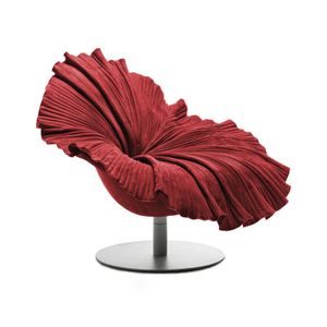 Nordic Modern Designer Single Sofa Italian Minimalist Petal Chair for Living Room Hotels Leisure with Easy Bloom Armrest