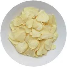 Garlic flakes