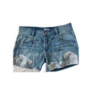 OEM and ODM Hot Selling Slim Shorts Cotton Multi Pockets With Wave Patterns Casual Four Seasons Jeans for Women