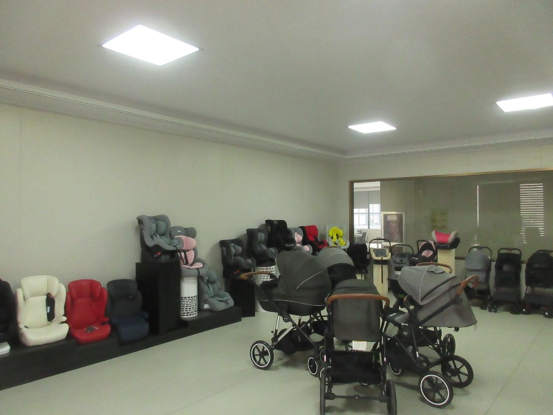 Ree Baby Industry Co., Ltd. Booster Cushion