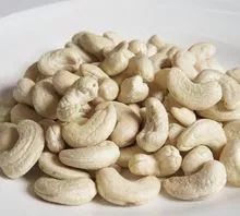Raw Cashew Nut from Ivory Coast (One of the largest producer of cashew nuts). Packing: jutes bag 80