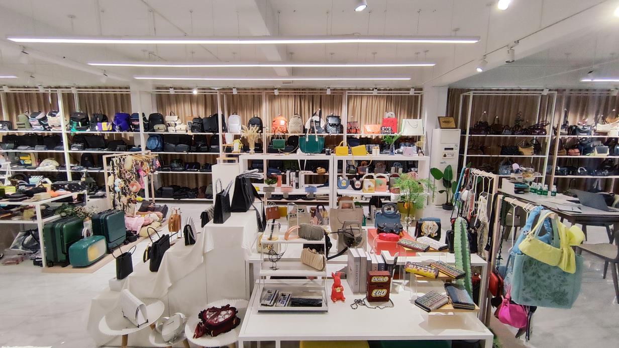 Be-Lase (guangzhou) Leather Co., Ltd. Handbags
