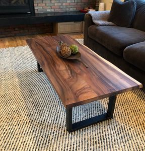 Handmade Modern Wooden Elegance Coffee Table South American Walnut Live Edge Exclusive Furniture for Outdoor Hotel Application