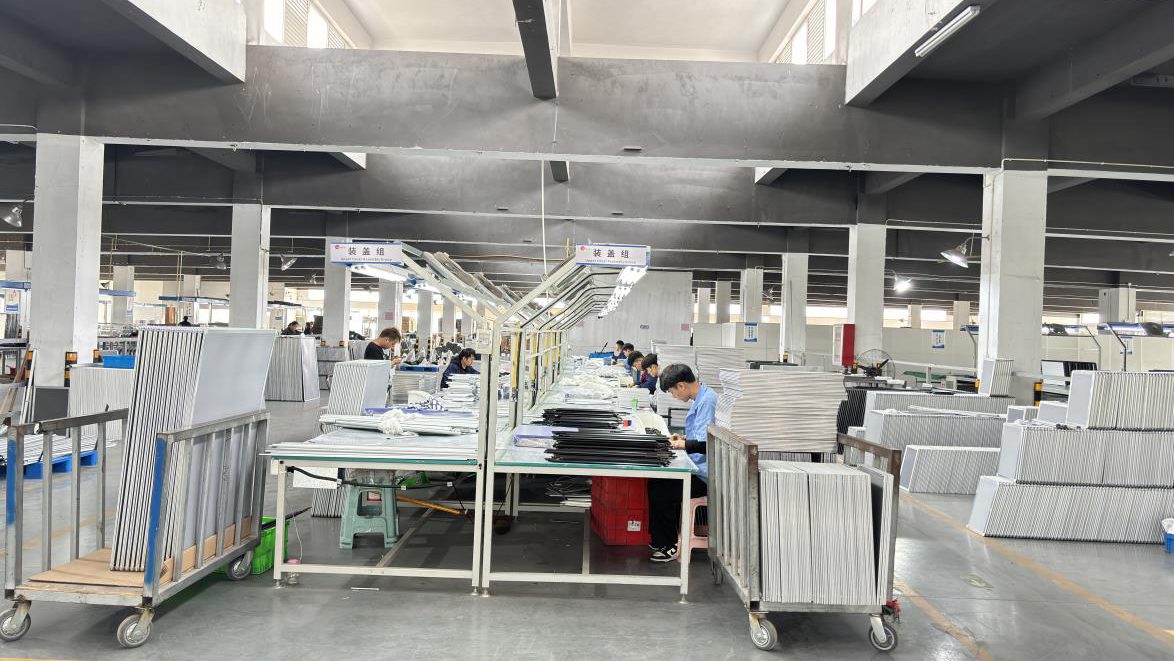Ningbo Penglong Display Equipment Co., Ltd. factory image 6
