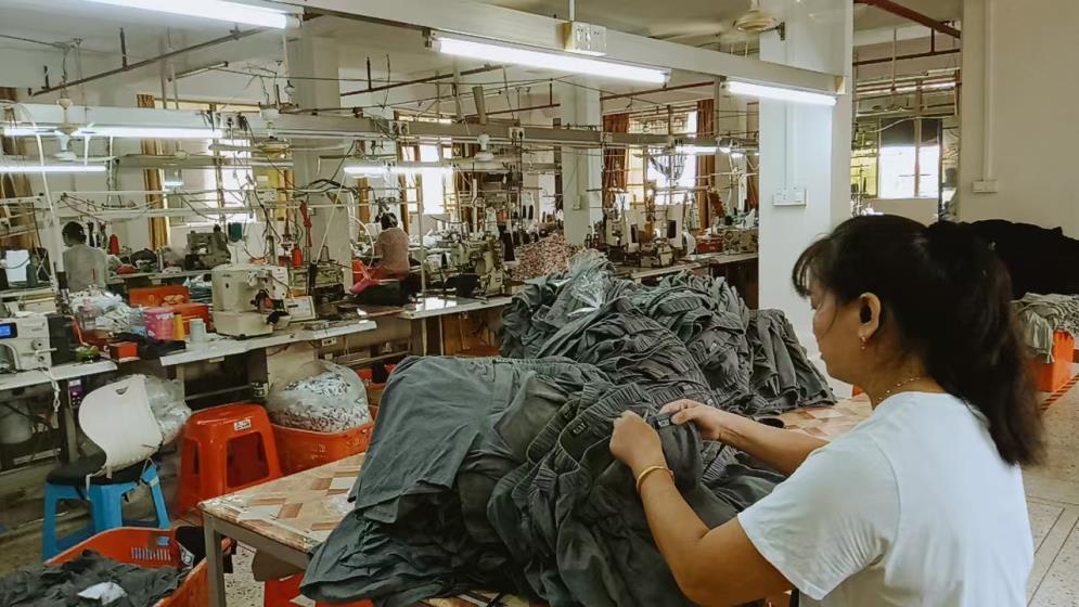 Guangzhou Shuliqi Garment Co., Ltd. Hoodies