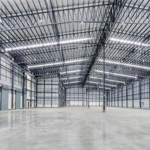 Customized Construction Prefabricated H Beam Steel Structure Factory Warehouses Building