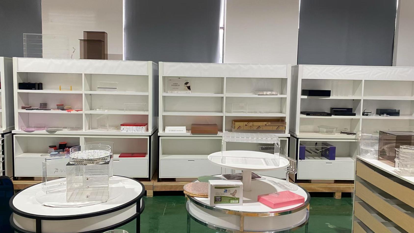 Ningbo Maolin Plastic Technology Co., Ltd. Acrylic Display