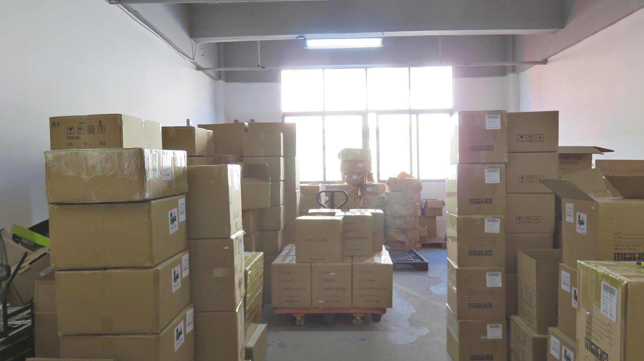 Shenzhen Xingji Yigou Import and Export Co., Ltd. Solar Panel
