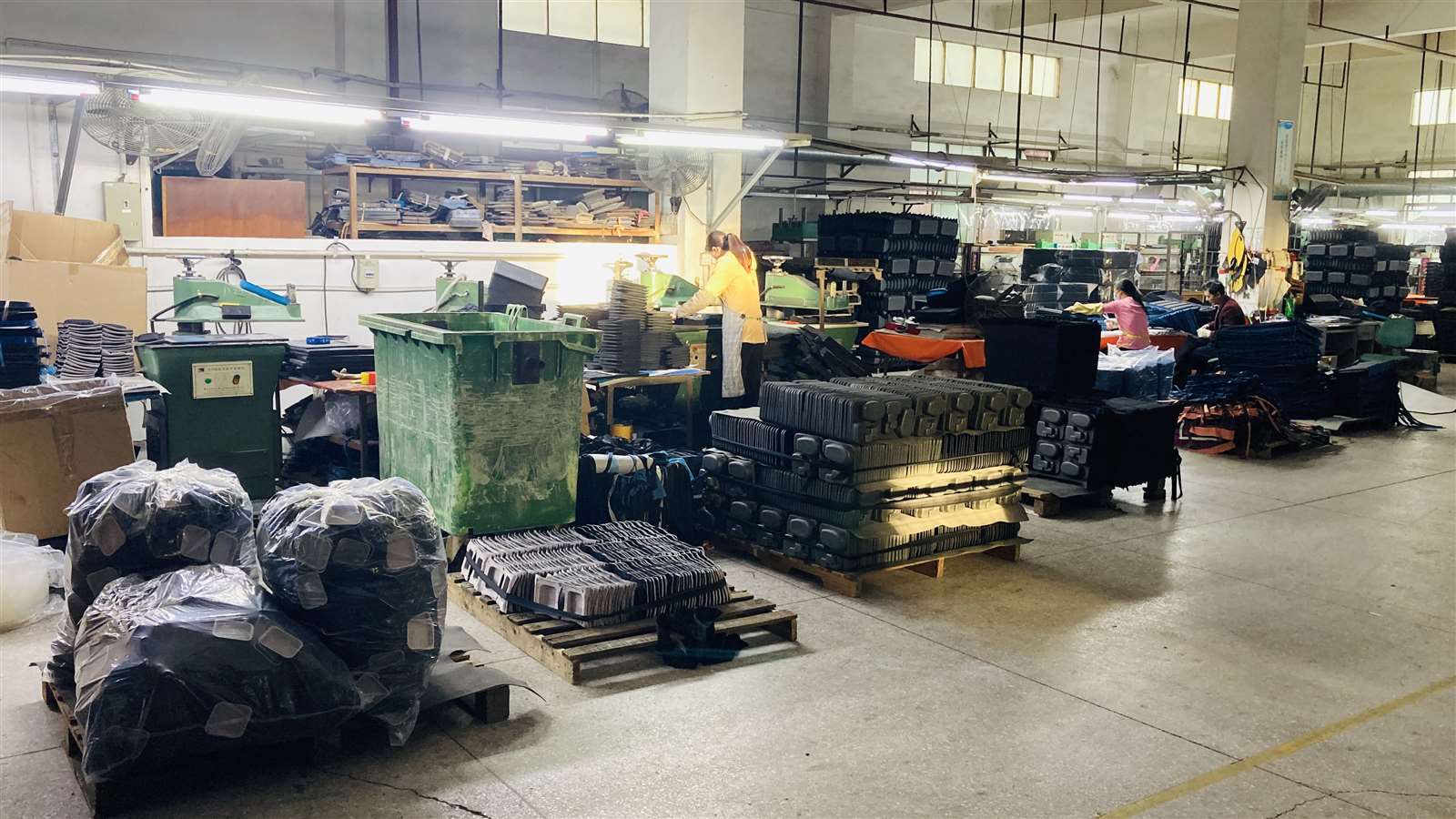 Huizhou Eva Bag Co., Ltd. EVA Packaging Cases