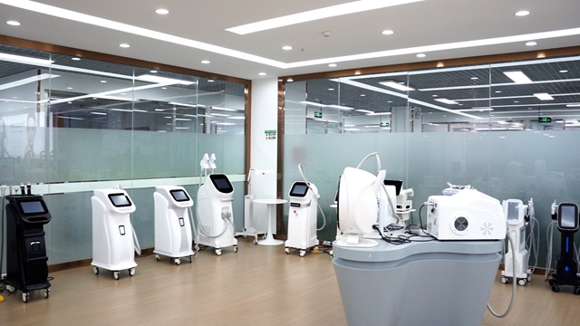 Beijing Sanhe Tech Co., Ltd. Cryolipolysis Slimming Machine