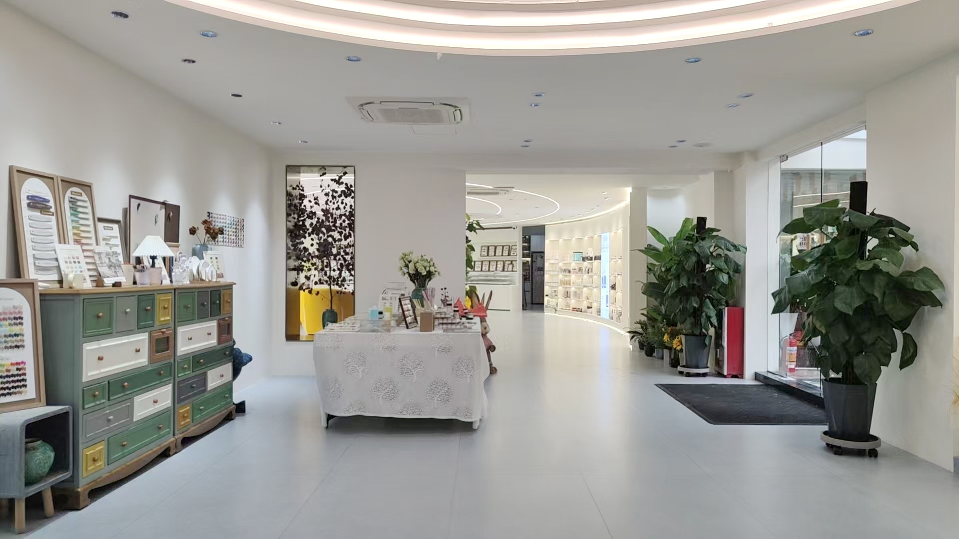 Guangzhou Zyzc Nail International Industrial Limited UV Gel