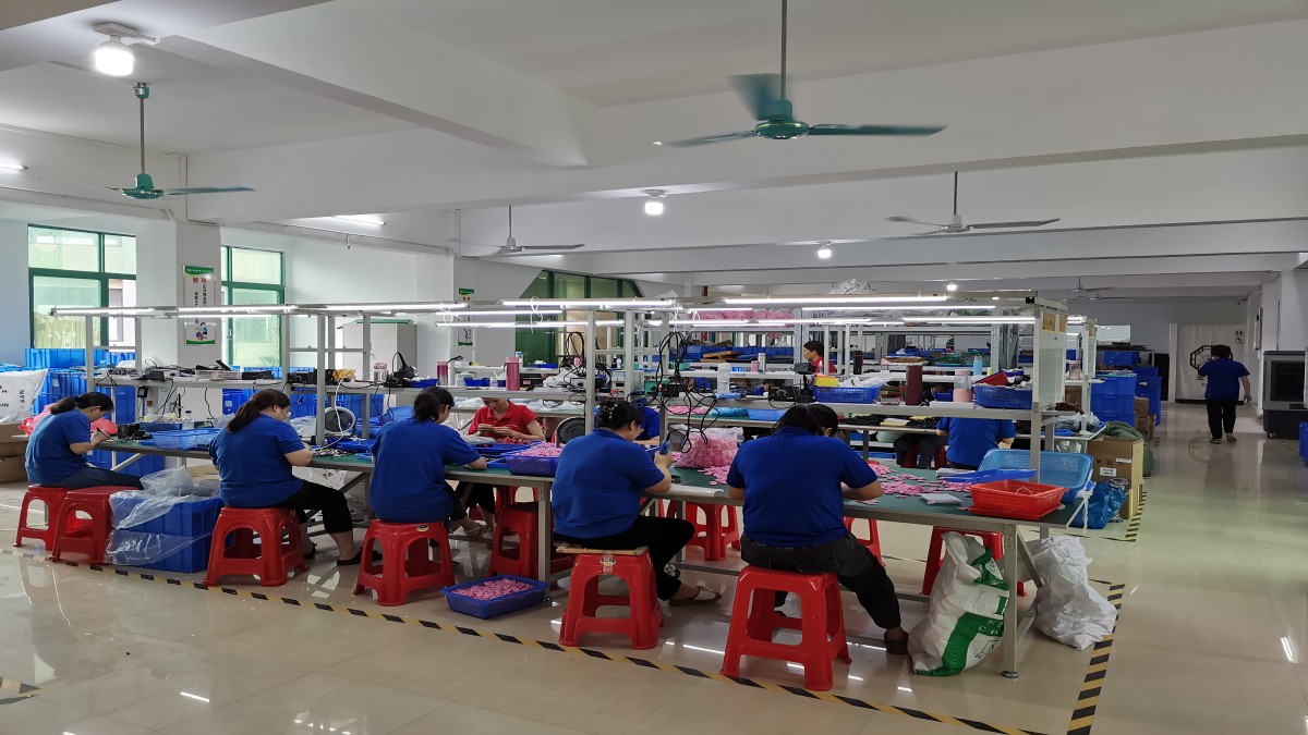 Doumen District Baijiao Town Hengli Electronics Business Department Mini LED Flashlight