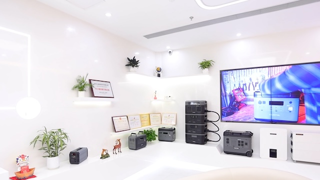 Shenzhen Yunji New Energy Technology Co., Ltd. Solar Generator
