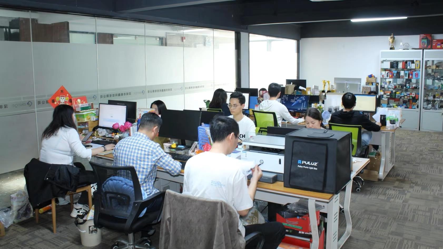 Shenzhen Egrade Electronic Technology Co., Ltd. Earphone