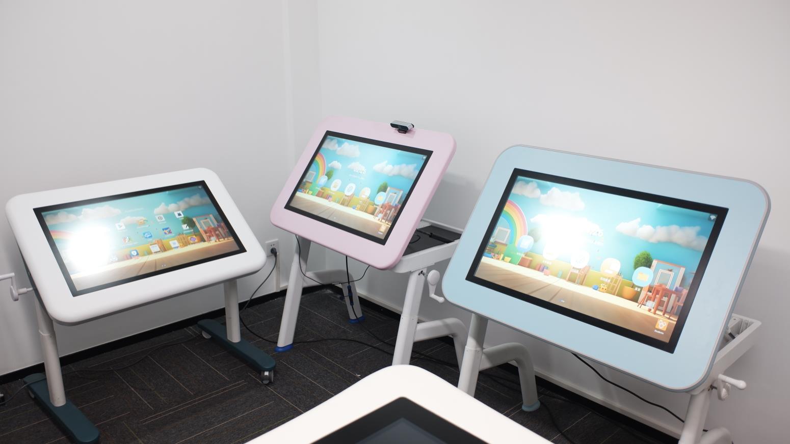 Shenzhen Poling Intelligent Digital Equipment Co., Ltd. Smart Touch Table