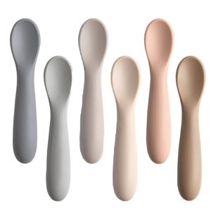 BPA Free Silicone Baby Tableware Short Handle Teether Design Solid Patterned Feeding Spoon for Children