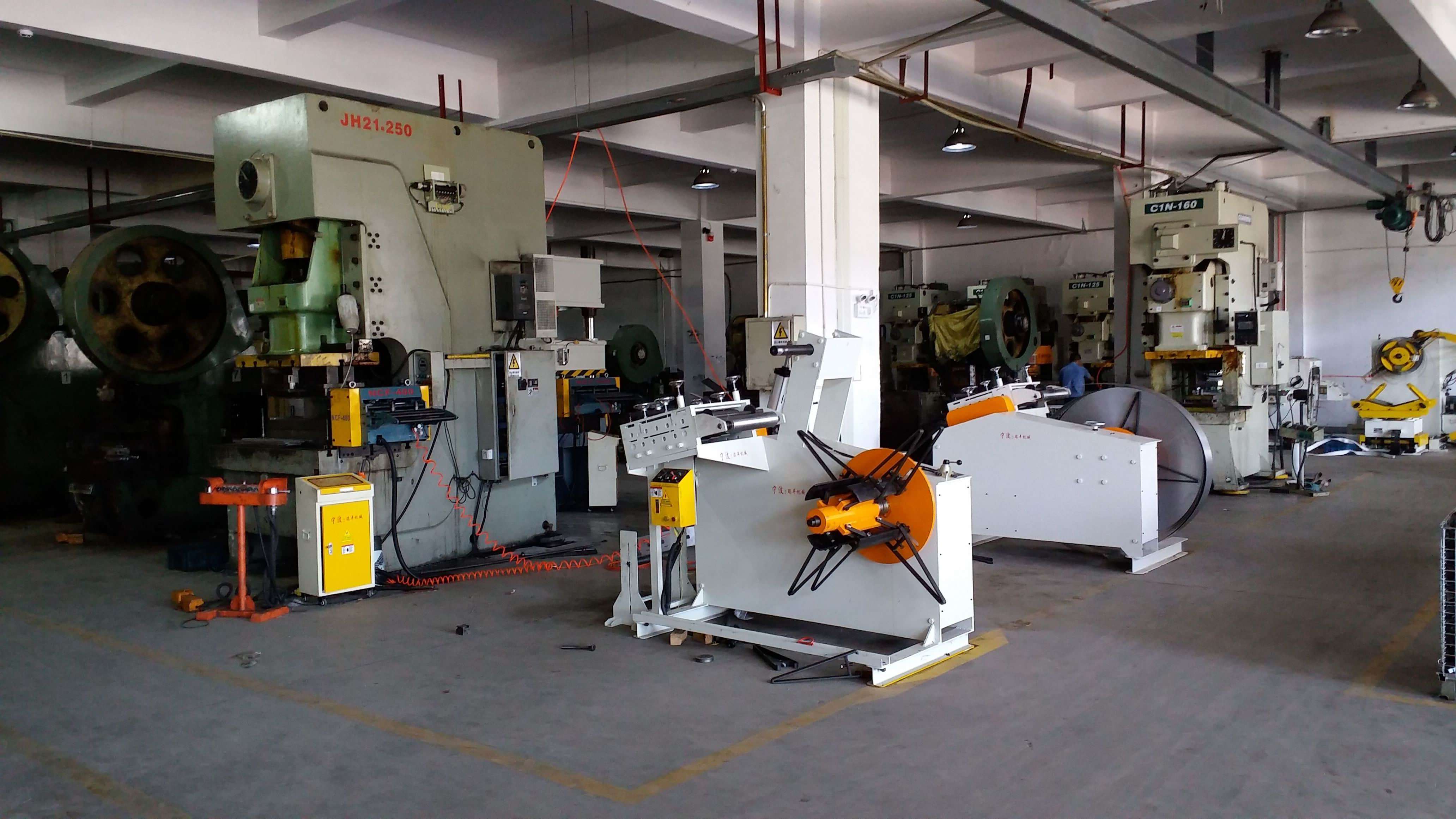Ningbo Sharesun Electronic Technology Co., Ltd. TV Wall Mount