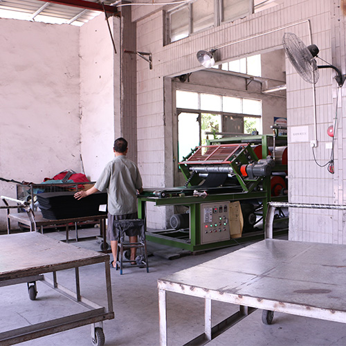 Dongguan Yongqi Plastic Co., Ltd. factory image 1