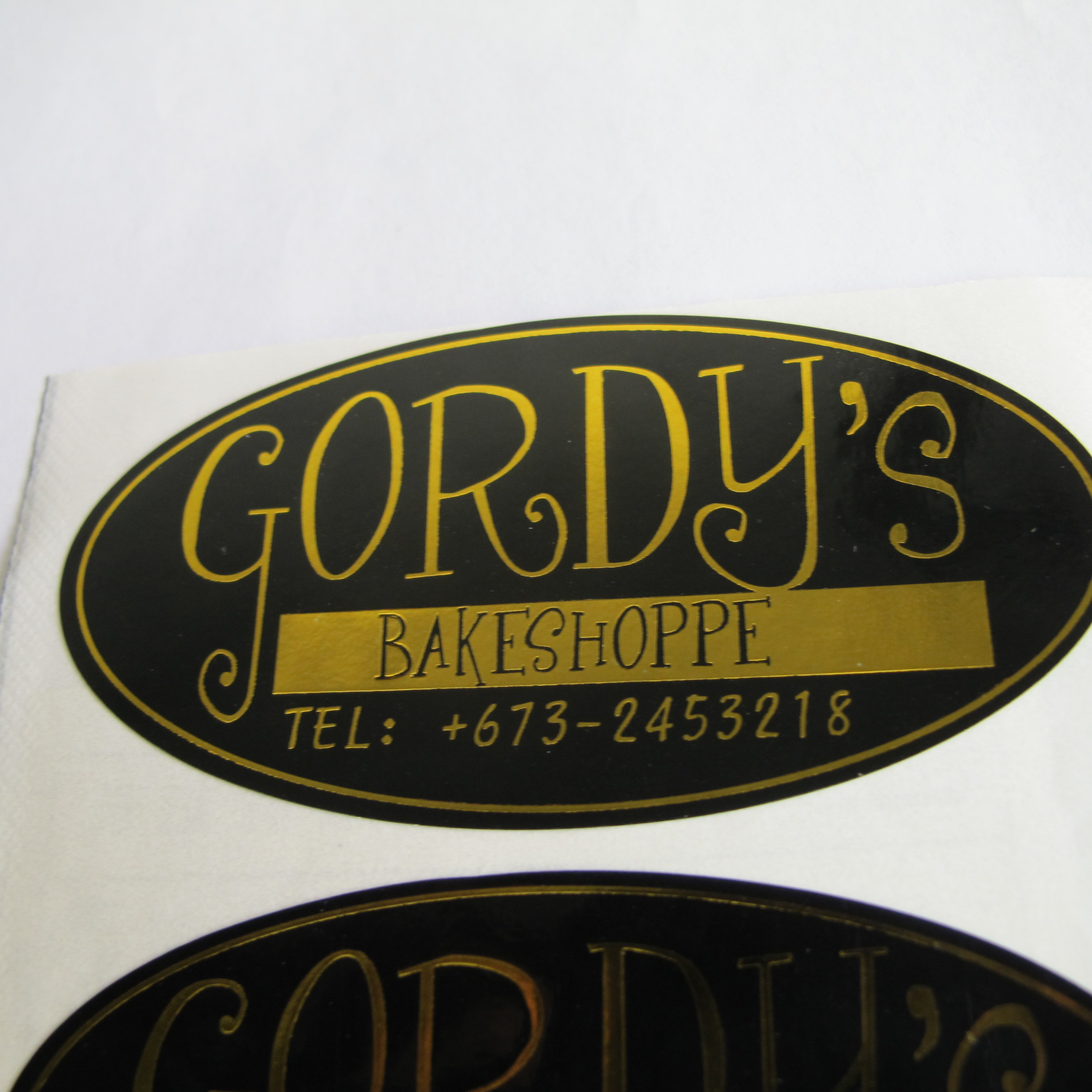 Manufacturer Custom Round Oval Square Adhesive Stickers Paper Bottle Label Sheet or Roll Custom Logo Printed Sticker Printing