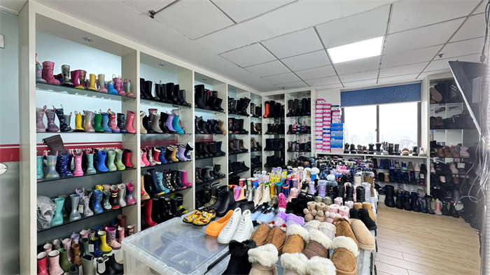 Hangzhou Youlike Trading Co., Ltd. Winter Boots