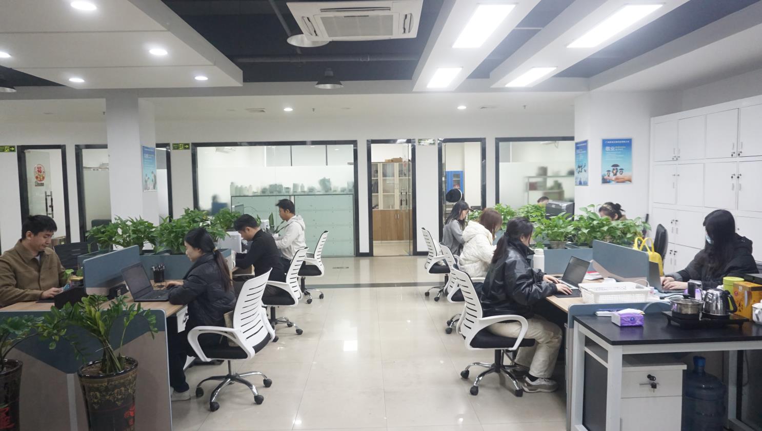 Guangzhou Meizi Biological Technology Co., Ltd. Face Serum