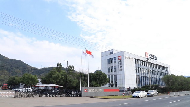 Shuangma Plastic Manufacturing Inc. Salad Spinner