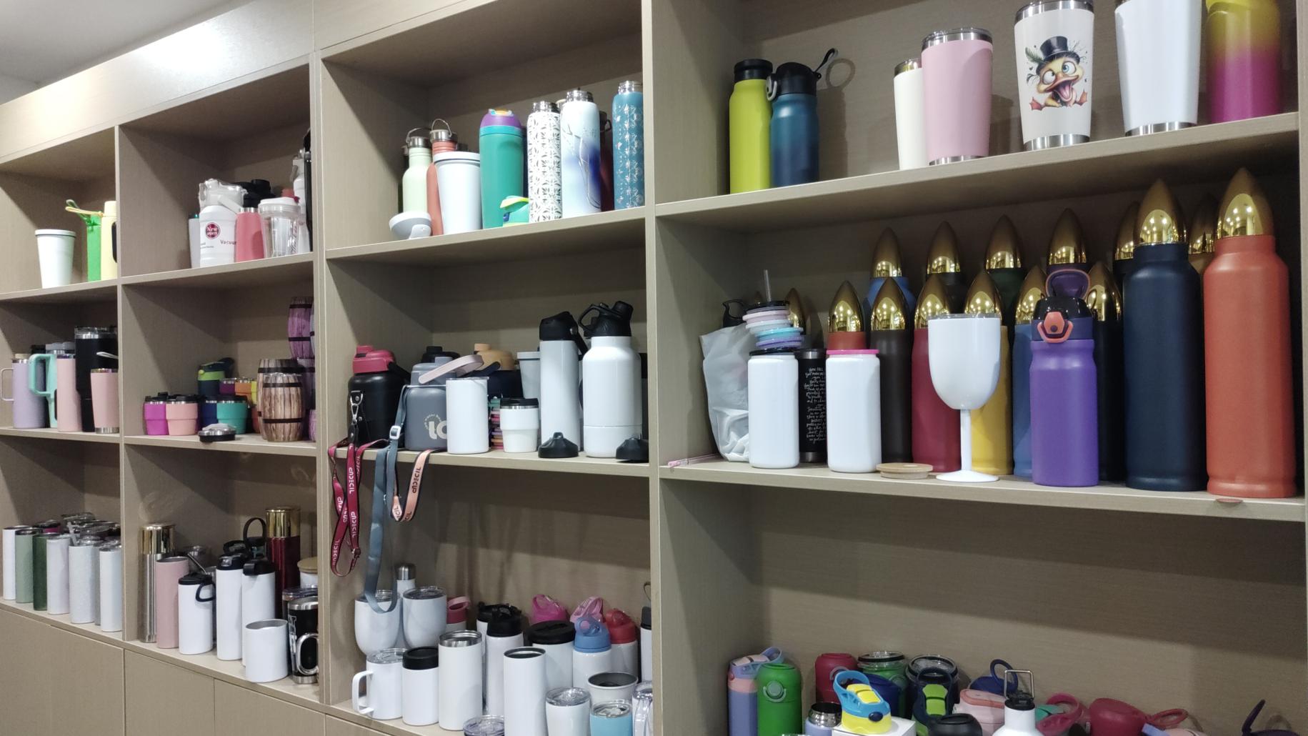 Chengdu Huangchong Daily Necessities Co., Ltd. Stainless Steel Tumblers
