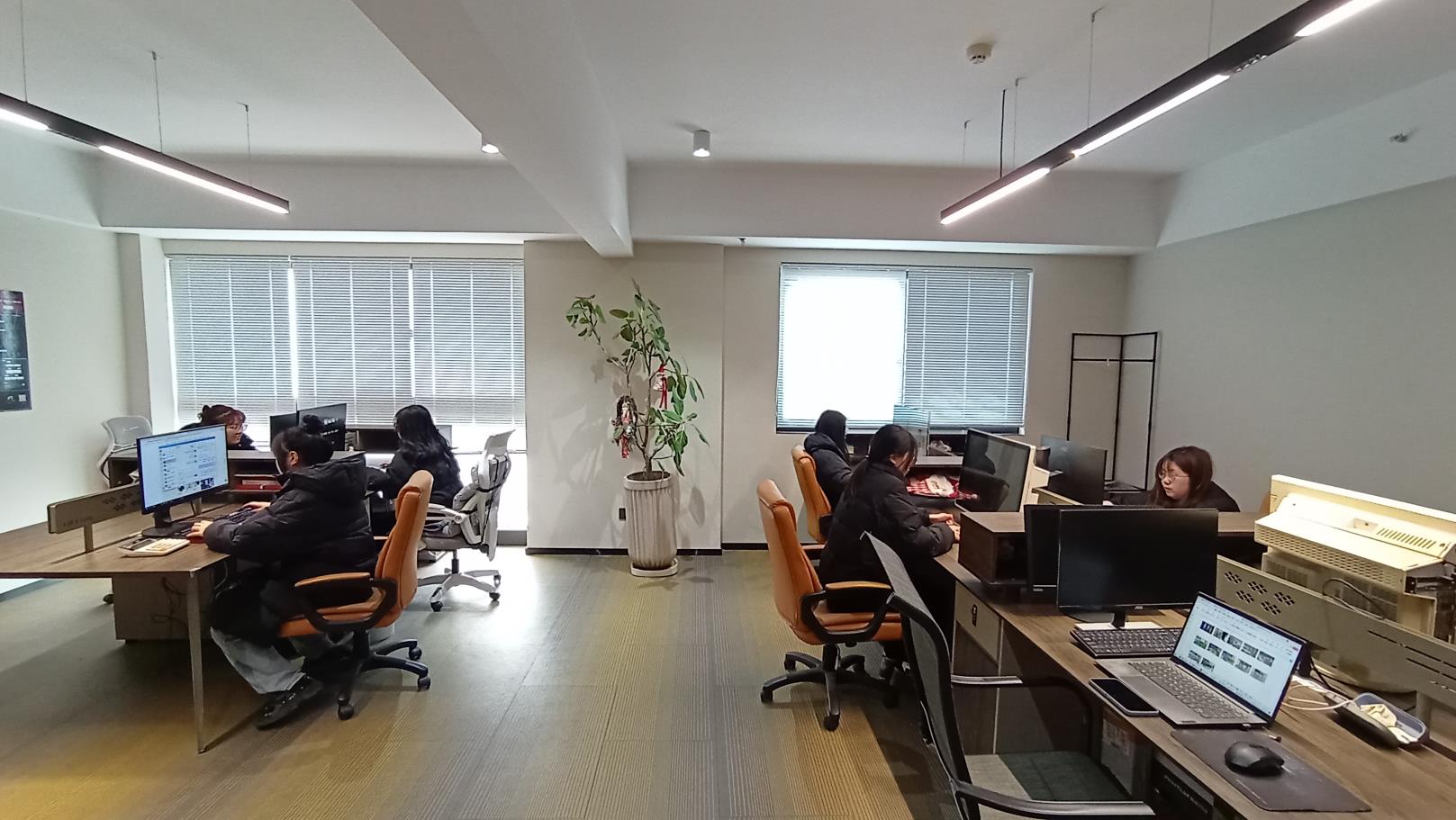 Linhai C&S Arts & Crafts Co., Ltd. Flagpoles