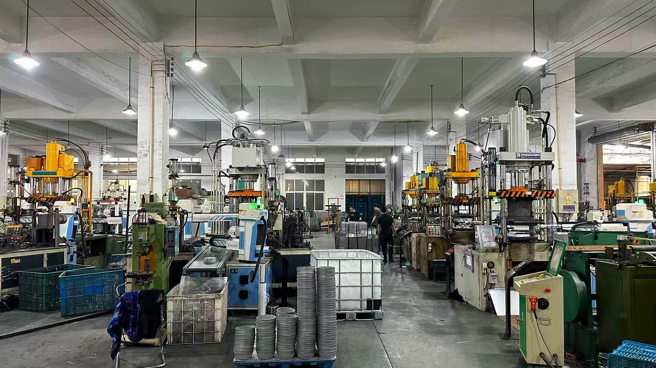 Jinhua Synmore Kitchenware Co., Ltd. Cookware Set