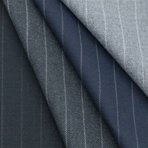 High Quality 15W 20R 62P 3SP Wool/Polyester Blend Fabric Worsted Merino Wool Fabric Ideal for Business Suits