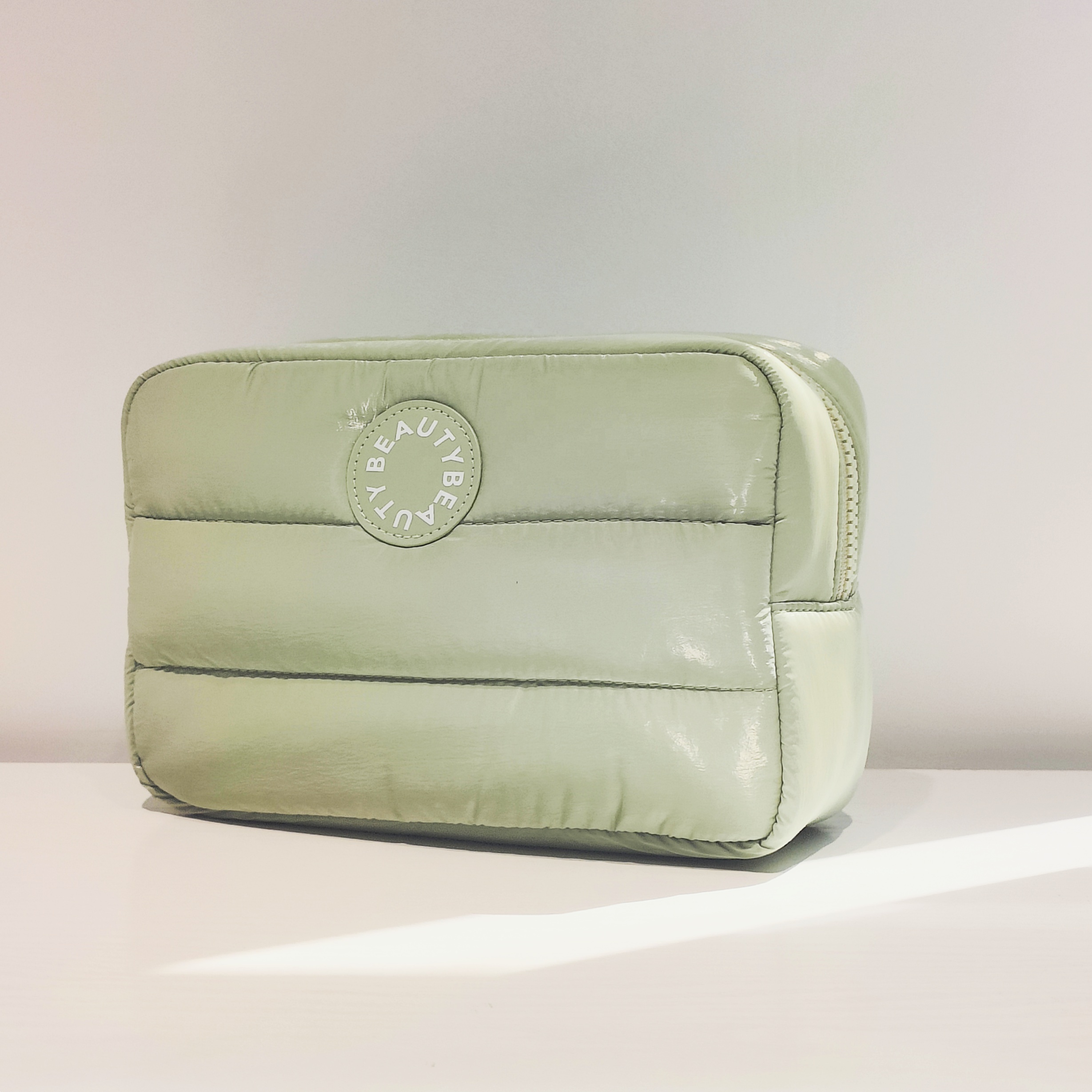 Small Quilted Nylon Cosmetic Zipper Bag Factory-direct Packaging Makeup Bag Custom Logo Chrome Nylon Promotional Beauty Bag