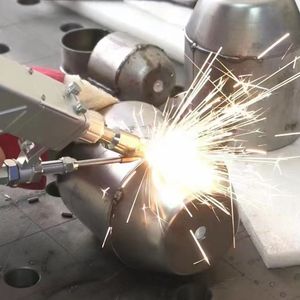 HGTECH air Cooling Cnc Portable Metal Cheapest Handheld Fiber Laser Welding Machine for Stainless Steel Price